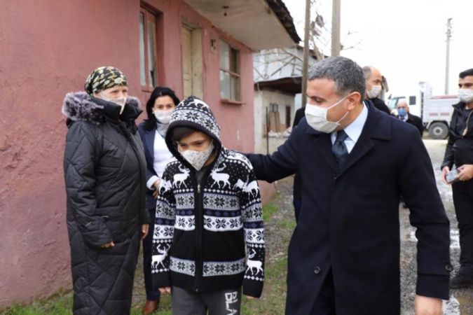 Vali Atay aile ziyaretlerine devam ediyor
