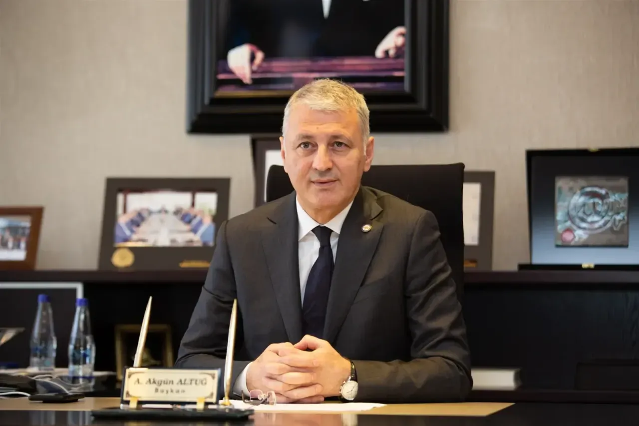 Başkan Altuğ'dan Yeni Yıl Kutlama Mesajı