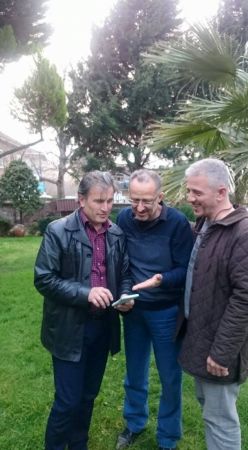 Fizik Öğretmeni kalbine yenik düştü
