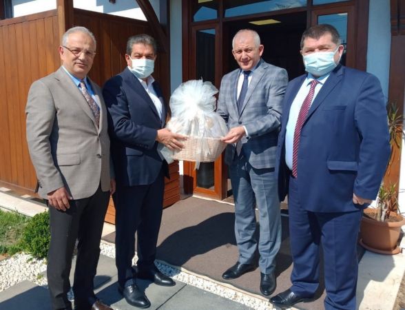 Şahin ve Dilber Esenler Belediyesi’ni ziyaret etti