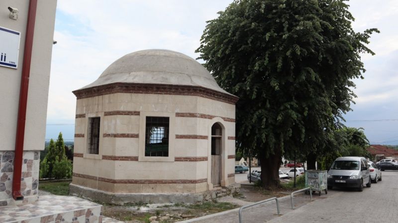 Konur Alp Gazinin türbesi restore ediliyor