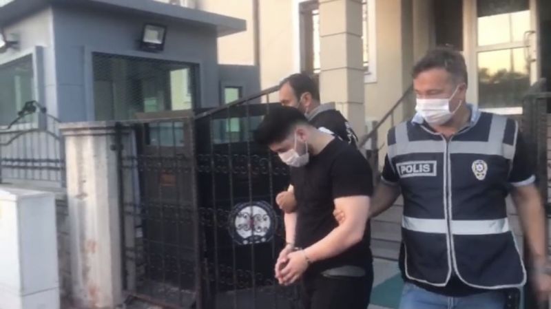 Asker uğurlamasında yolu kapatıp havaya ateş açan maganda yakalandı