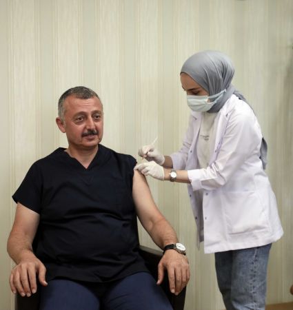 Üçüncü doz aşısını başkan, Kocaelileri aşı olmaya davet etti