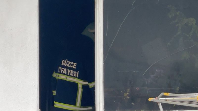 Elektrikli battaniyeden çıkan yangında hayatını kaybetti