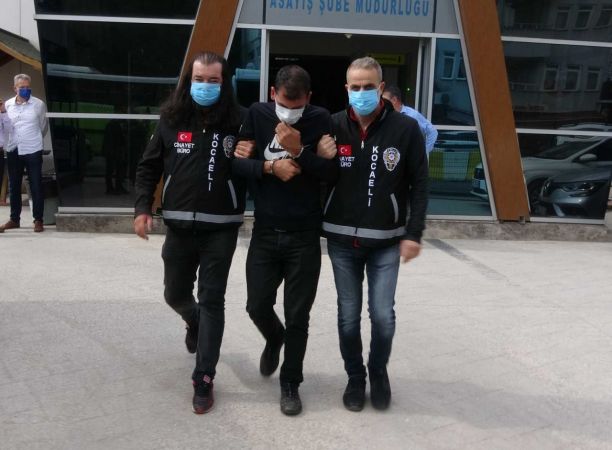 Deniz kenarında ölü bulunan adamın katil zanlılarını sandıktaki seri numarası yakalattı