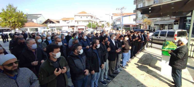 Ayağına kıymık battı, hayatını kaybetti