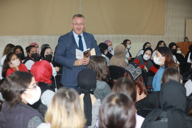 Başkan Işıksu, öğrencilerin kariyer planlamalarına katkı sundu