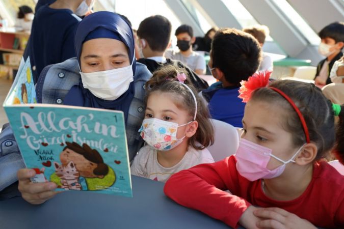 Çocuk kütüphanesinde atölye çalışmaları sürüyor