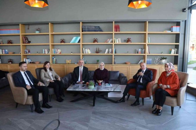 Ayşe Keşir: 