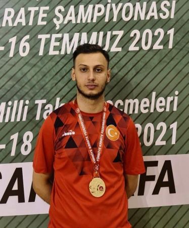 Büyükşehir Belediyesi karate sporcusu şampiyonluk için Hırvatistan’da