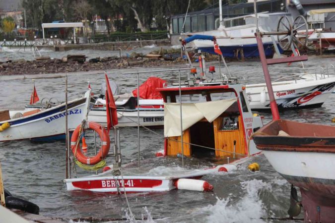 Kocaeli Valiliğinden fırtına uyarısı