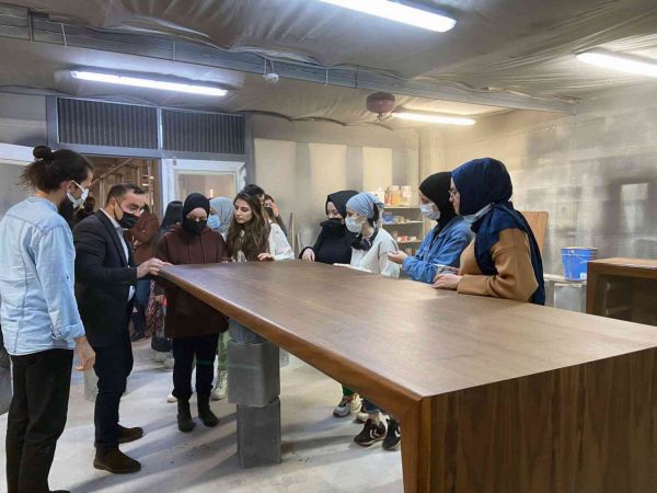 Mobilya sektörünü teknik gezilerle tanıyorlar