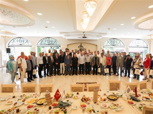 SATSO YÖNETİMİ GELENEKSEL 24 TEMMUZ KAHVALTISINDA BASIN MENSUPLARIYLA BİR ARAYA GELDİ