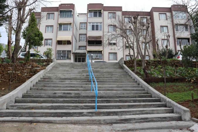İzmit’te 3 ayrı mahalleye yeni merdiven