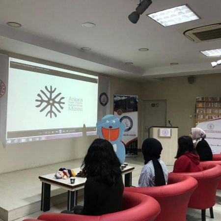 Matematik öğrencilerinden Kütüphane’ye ziyaret