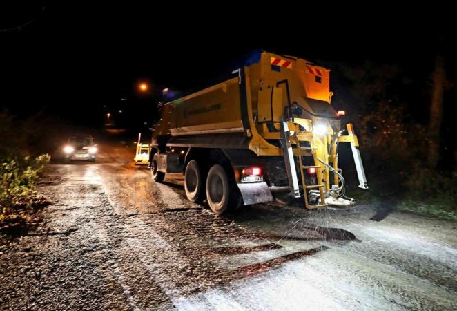 Gece boyunca buzlanmaya karşı tuzlama
