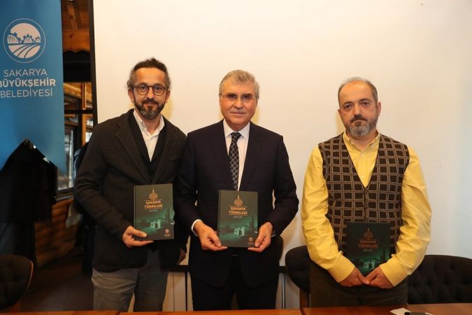 Tarihe yazılan isimler ve hikayeleri bu kitapta buluştu