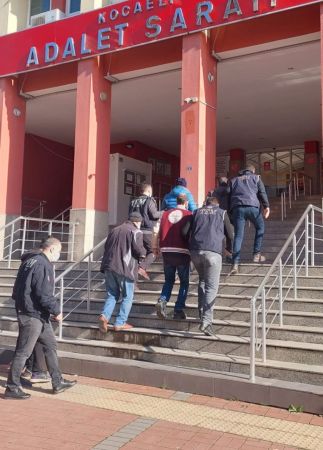 Kocaeli’de DEAŞ’lı 10 terörist yakalandı
