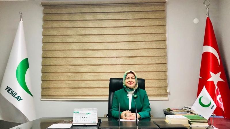 Yeşilay “Renklerini Yeniden Kazananlar” kitabı ile umut dolu hikâyeler anlatıyor