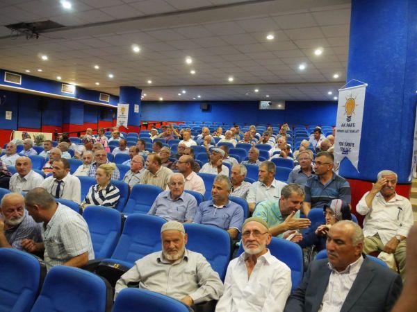 Ak parti Hendek ilçe danışma meclisi toplantısı yapıldı .