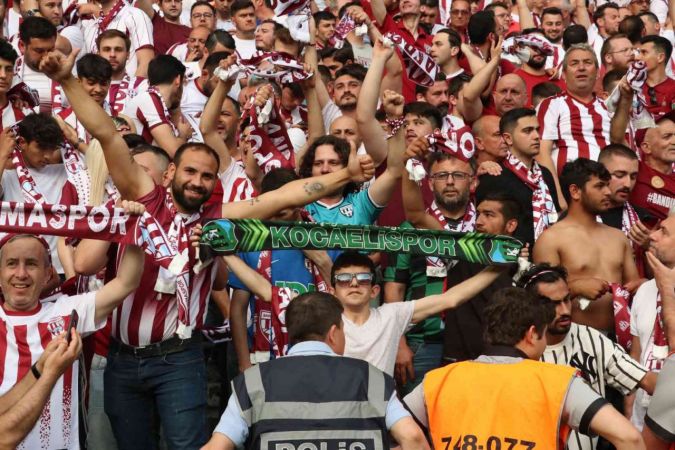 İstanbulspor, 17 yıl sonra Spor Toto Süper Lig’de