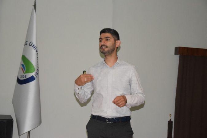 Dr. Öğr. Üyesi Abdulkadir Kaya: 