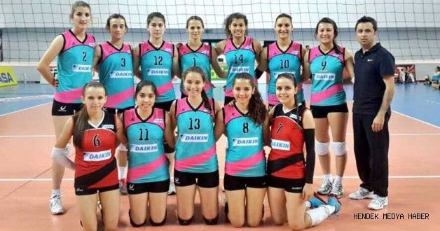Hendekspor bayan voleybol takımı başarıya doymuyor.