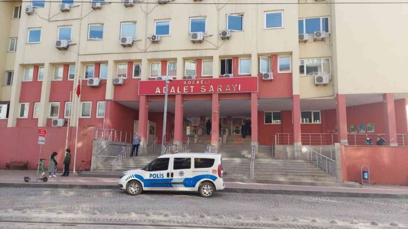 2 kuzenine cinsel istismarda bulunduğu iddia edilen şahsın yargılanmasına başlandı