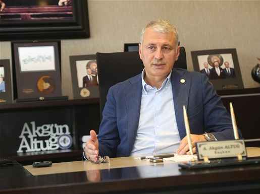 Başkan Altuğ: “Artvin ve Modern Sanayi Siteleri Arasındaki Trafik Yoğunluğu Hayatı Olumsuz Etkiliyor”