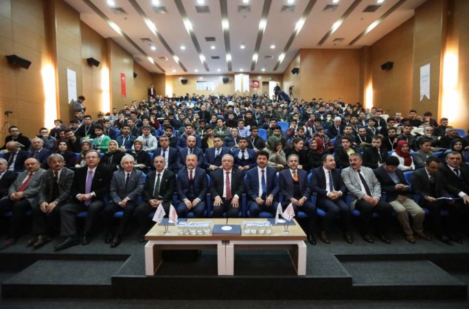 VALİ NAYİR KYK TEMATİK KIŞ KAMPLARI AÇILIŞ PROGRAMINA KATILDI