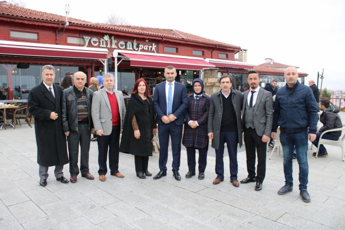 Gökhan Küpçük siyasetçilerle kahvaltıda bir araya geldi.