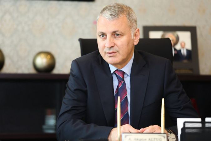  Akgün Altuğ: 