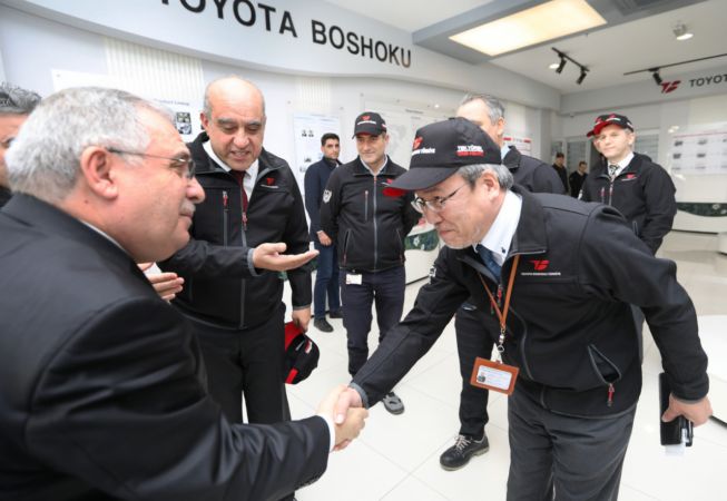 Vali Nayir Bu Hafta Toyota Boshoku Fabrikasını Gezdi