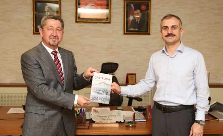 Rıdvan Şükür, Çayırova Belediye Başkanının misafiri oldu.   (Güncel Haber)