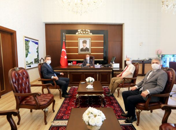 DSİ nin Yeni Bölge Müdüründen Vali Nayir e Ziyaret