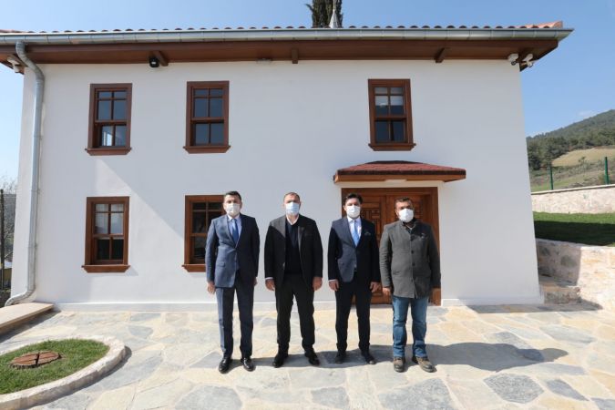 Vali Kaldırım Pamukova İlçesini Ziyaret Ederek Koronavirüs Toplantısına Başkanlık Etti