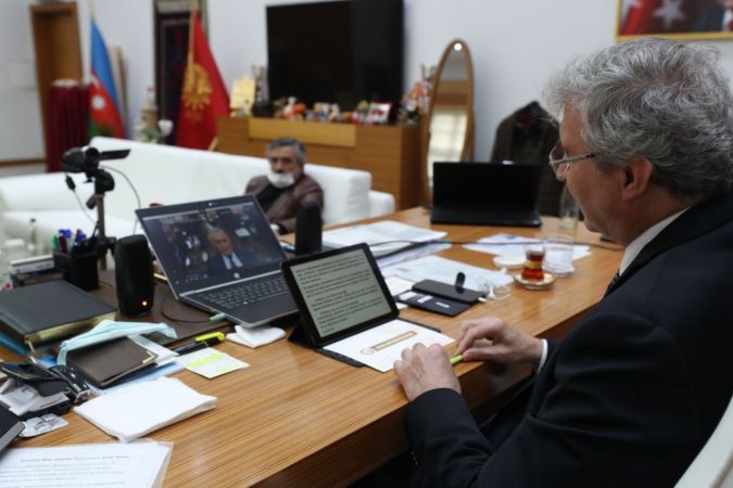 Esnaflarımızın yanında olmaya devam edeceğiz
