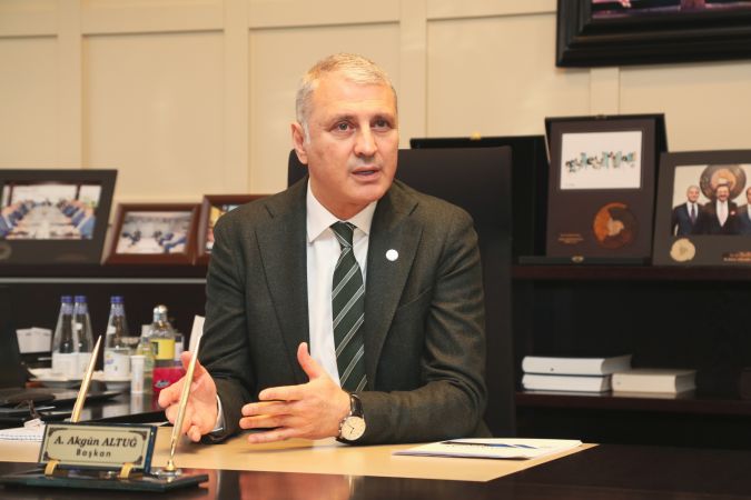 KAMU MÜTEAHHİTLERİ FİYAT FARKI KARARNAMESİNDE GÜNCELLEME BEKLİYOR
