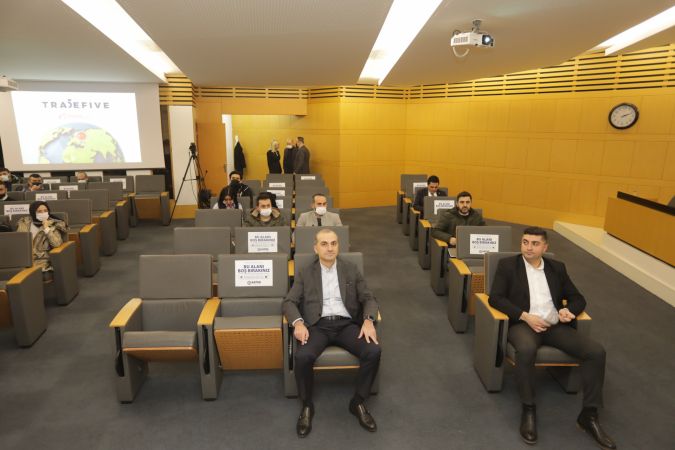  Alibaba.com ile İhracat ve Yeni Pazarlama SATSO'da Anlatıldı