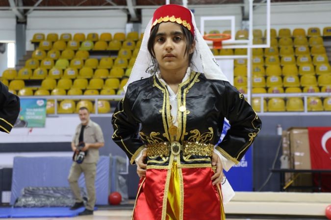 ÖZEL ÖĞRENCİLER SPOR MALZEMELERİYLE BULUŞTU ‘Spor Aşkı Engel Tanımaz’