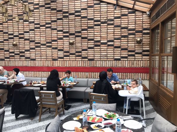 Sakarya Kartvel  Gürcü-Laz Kültür Derneği  Kahvaltıda Biraraya Geldiler