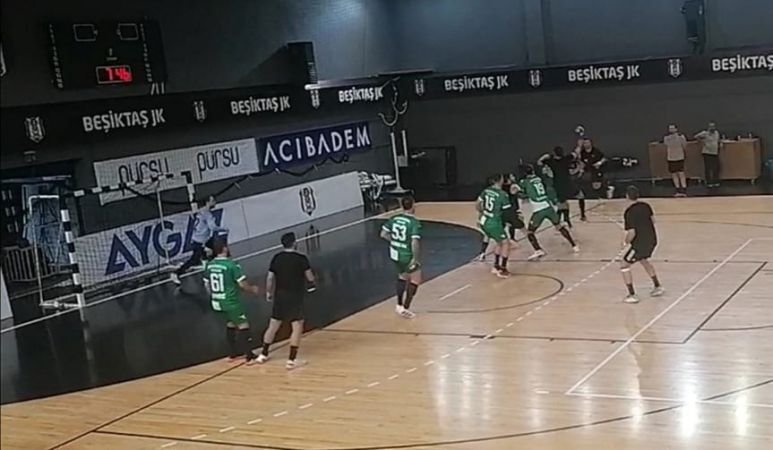 Büyükşehir Hentbol Takımı Beşiktaş’ı mağlup etti