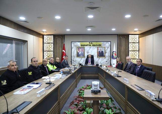 Vali Kaldırım Başkanlığında Yılbaşı Güvenlik Tedbirleri Toplantısı Yapıldı