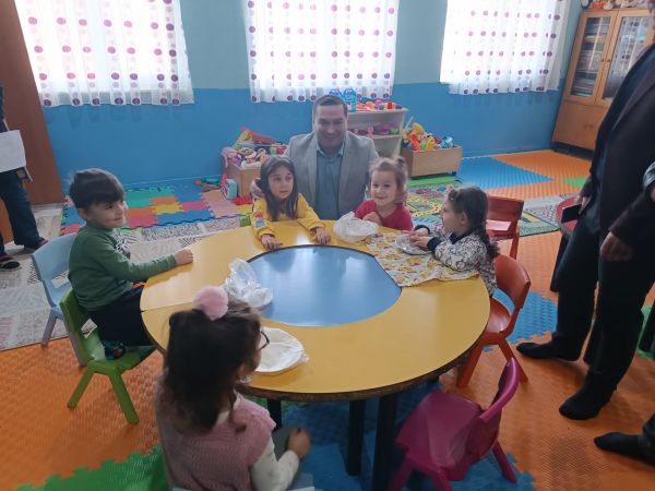 Dikiş nakış kursiyerleri taleplerini Kaymakam Altay’a iletti