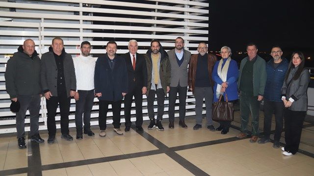 Fenerbahçeliler ‘Çakallarla Dans 6’ filmin galasında buluştu