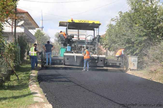 GÖLKENT MAHALLESİ'NDE ASFALT ÇALIŞMALARI HIZLA DEVAM EDİYOR