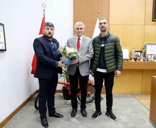 Tatangalar’dan Ekrem Yüce’ye tam destek: “Sakaryaspor’umuz omuz omuza daha güzel yarınlara…”