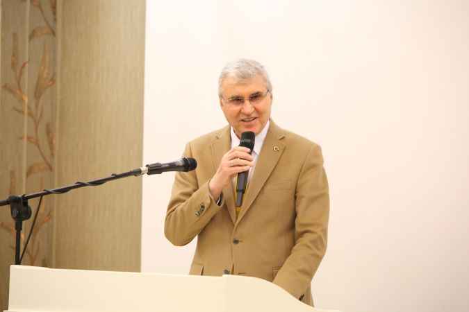 Yüce müteahhitlerle iftarda buluştu: “Sakarya’ya yakışır yüzlerce projeye imza attık”