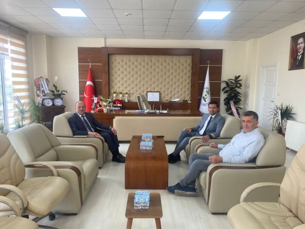 BAŞKAN YILDIZ, KARAPÜRÇEK VE KAYNARCA BELEDİYE BAŞKANLARINI ZİYARET ETTİ