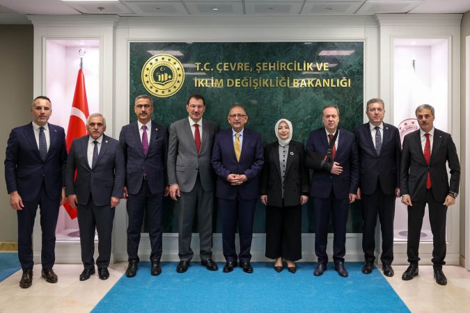 Alemdar ve Sakarya heyeti Bakan Özhaseki ile Sakarya’yı konuştu “Şehri geleceğe sağlam adımlarla hazırlayacağız”